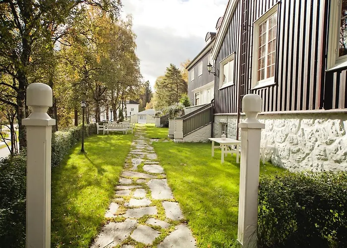 Orkla Gjestebolig Couette-café Lokken Verk